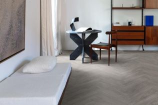 IVC Lay Red Herringbone Laurel Oak 51914